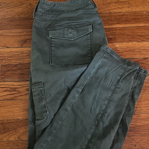 LOFT Marisa Green Cargo Cropped Pants size 4 - Picture 5 of 6